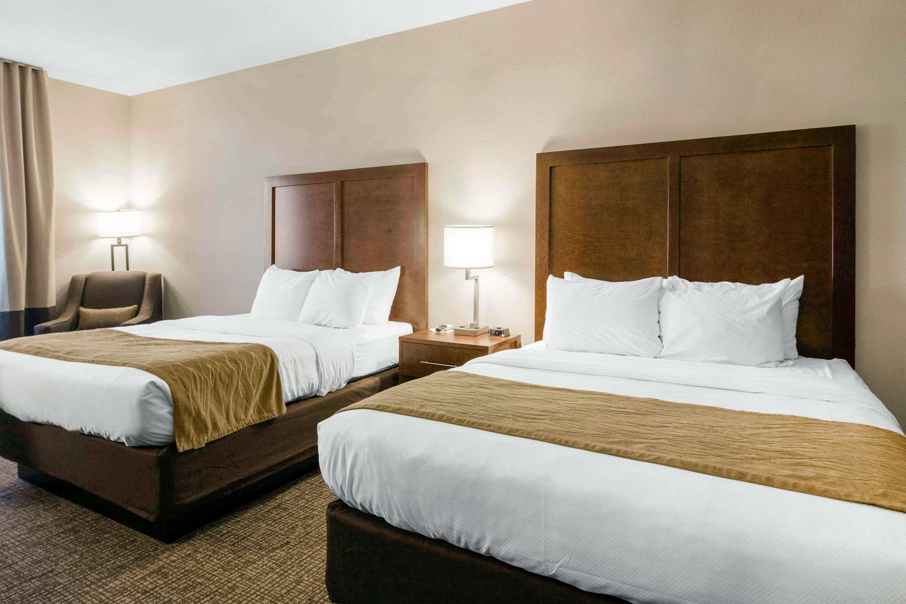 Comfort Inn & Suites Edgewood Экстерьер фото